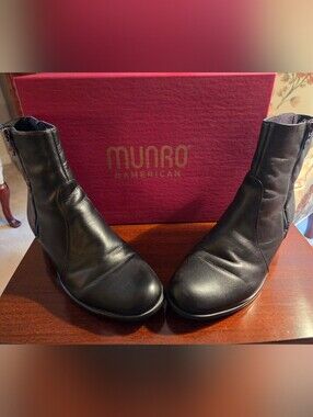 Munro American Women’s 7.5W Leather Ankle Boots Side Zip Comfort Shoes w/ Box